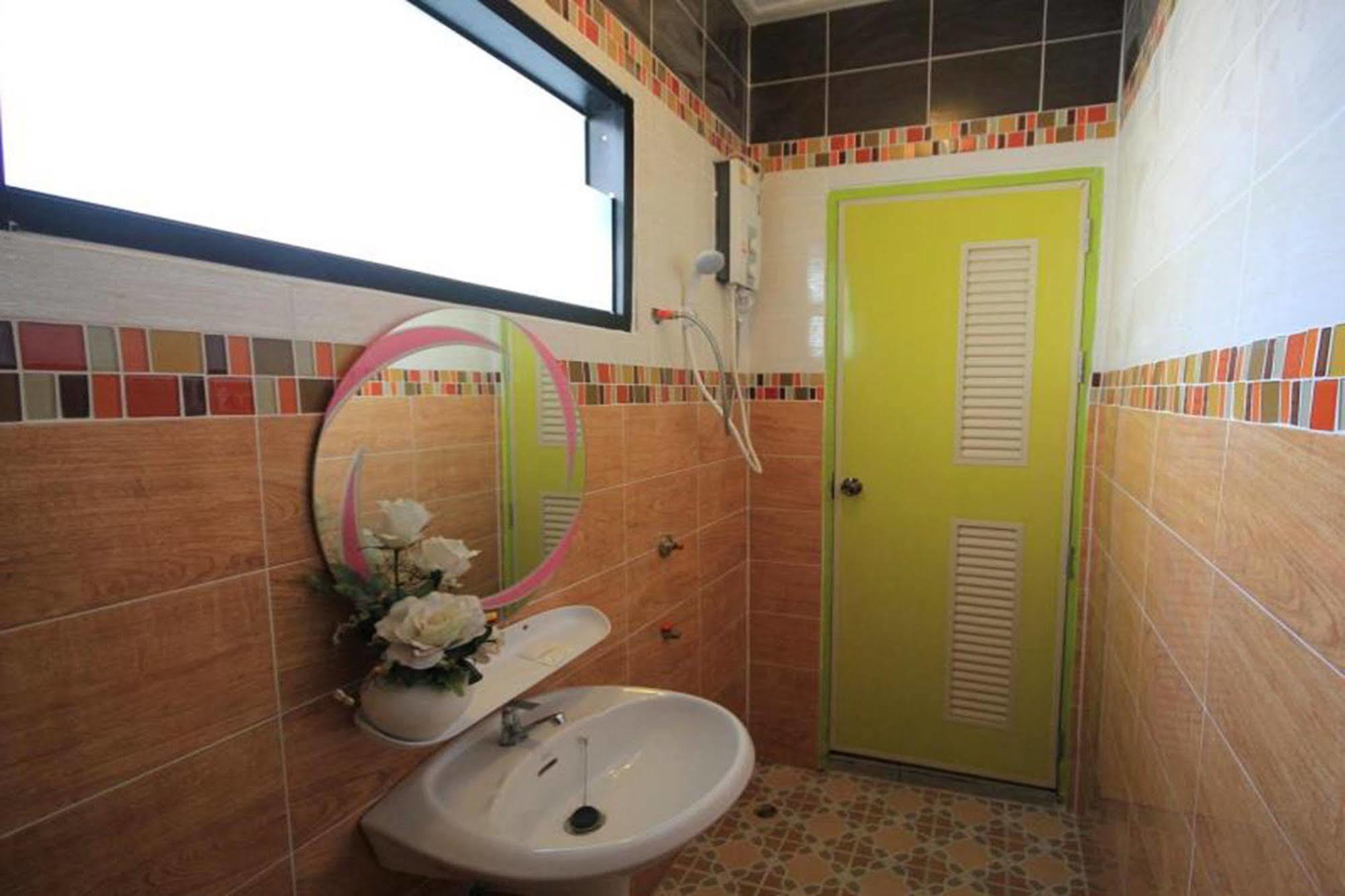 Home Place Hotel Чиангмай Екстериор снимка